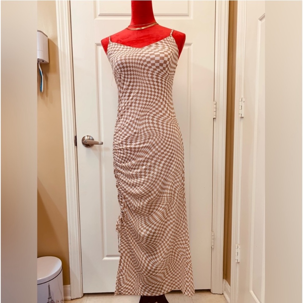 NWT SPAGHETTI STRAP RUCHED MAXI DRESS - Picture 6 of 12
